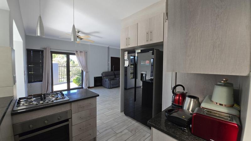 2 Bedroom Property for Sale in Gateway Manor North West